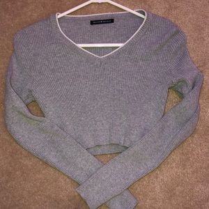 brandy melville cropped grey sweater
